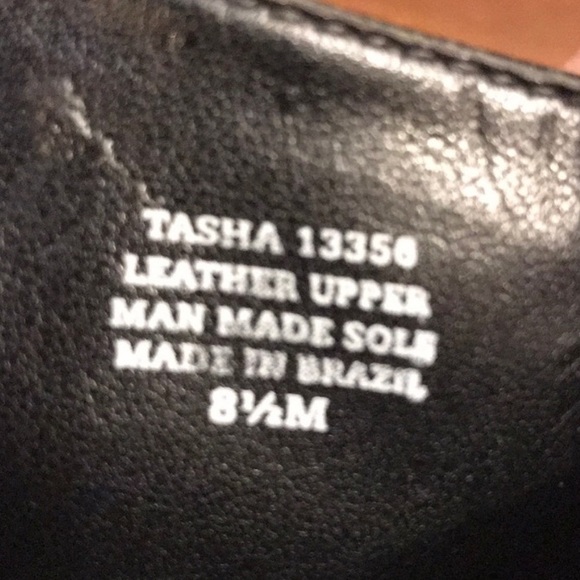 Black leather heeled boots - Picture 7 of 7